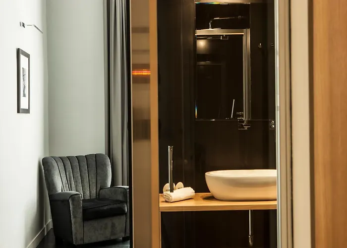 Gæstehus Art Navona 4*