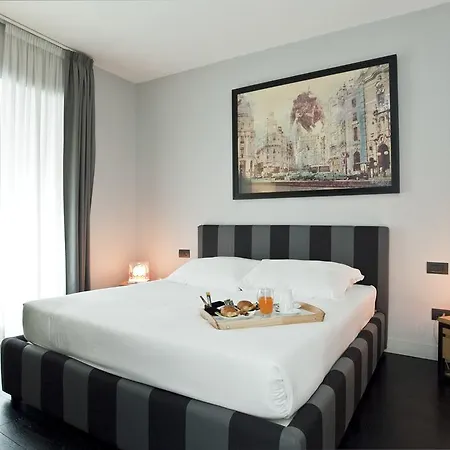 سويت آرت نافونا روما