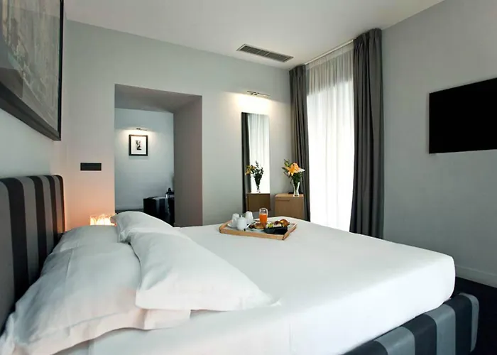 Art Navona Maison d'hôtes