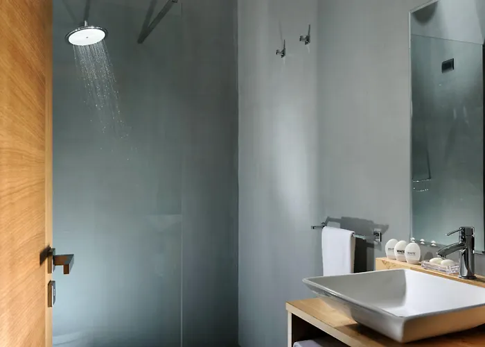 Art Navona בית הארחה